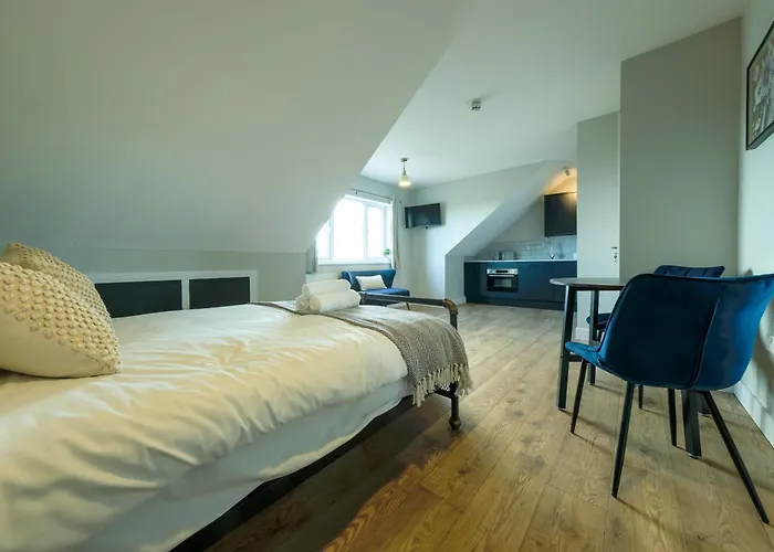 The Willow - 15 * Bristol